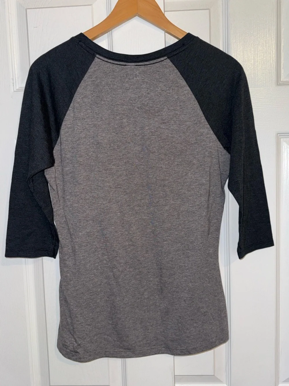 Atlantic City Irish Pub Graphic Tee Small Raglan 3/4 Sleeve Gray Black - Picture 4 of 4